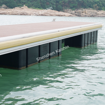 Schwimmbäume mit geringem Wartungsaufwand, Anodisiertes Schwimmbad aus Aluminium in der Yacht
