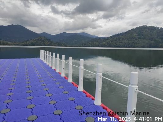 HDPE Schwimmende Pontonwürfel für modulare Docks mit UV-stabilisierter und korrosionsbeständiger werkzeugloser Montage